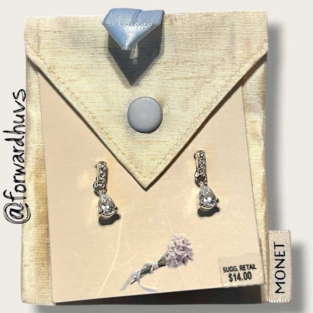 Monet Earrings – Silver Tone Studs – 3/4” Teardrop Stones – NOS